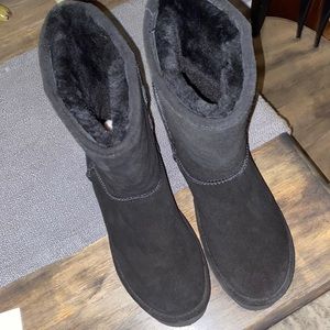 BearPaw Black Boots SIZE 11 Practically New